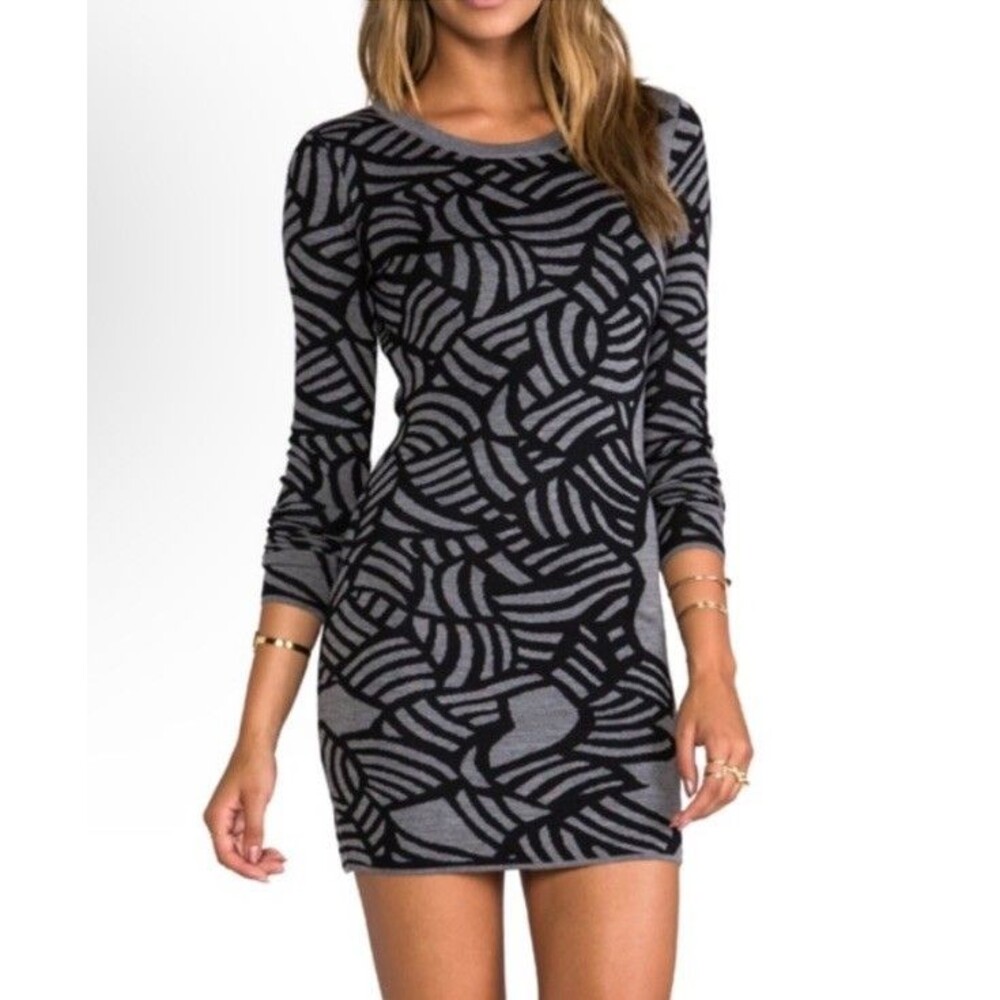 Diane Von Furstenberg Farley Sweater Dress 100% Wool Black Gray Size Medium
